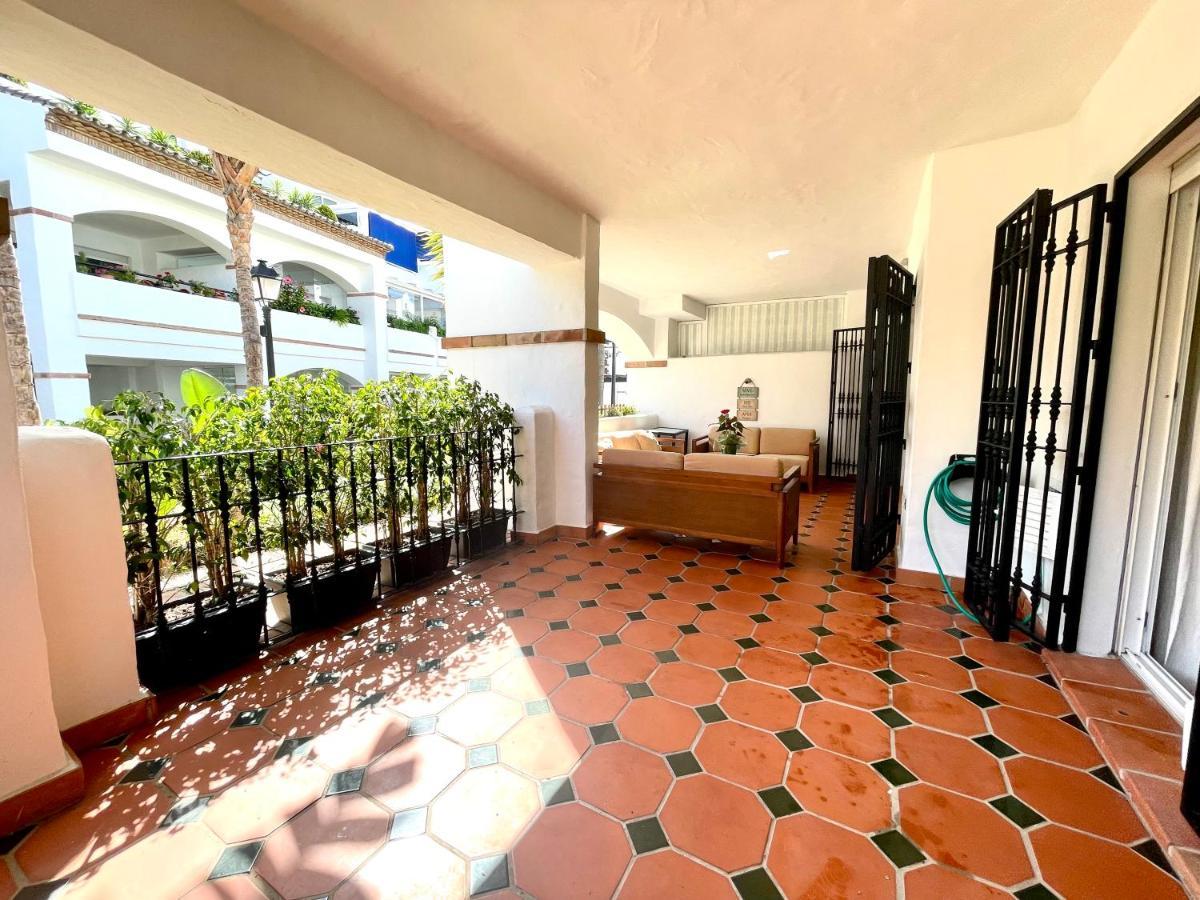 Solguest Apt A 7 Minutos De Puerto Banus 1ª Linea Playa!!! Marbella Exteriör bild