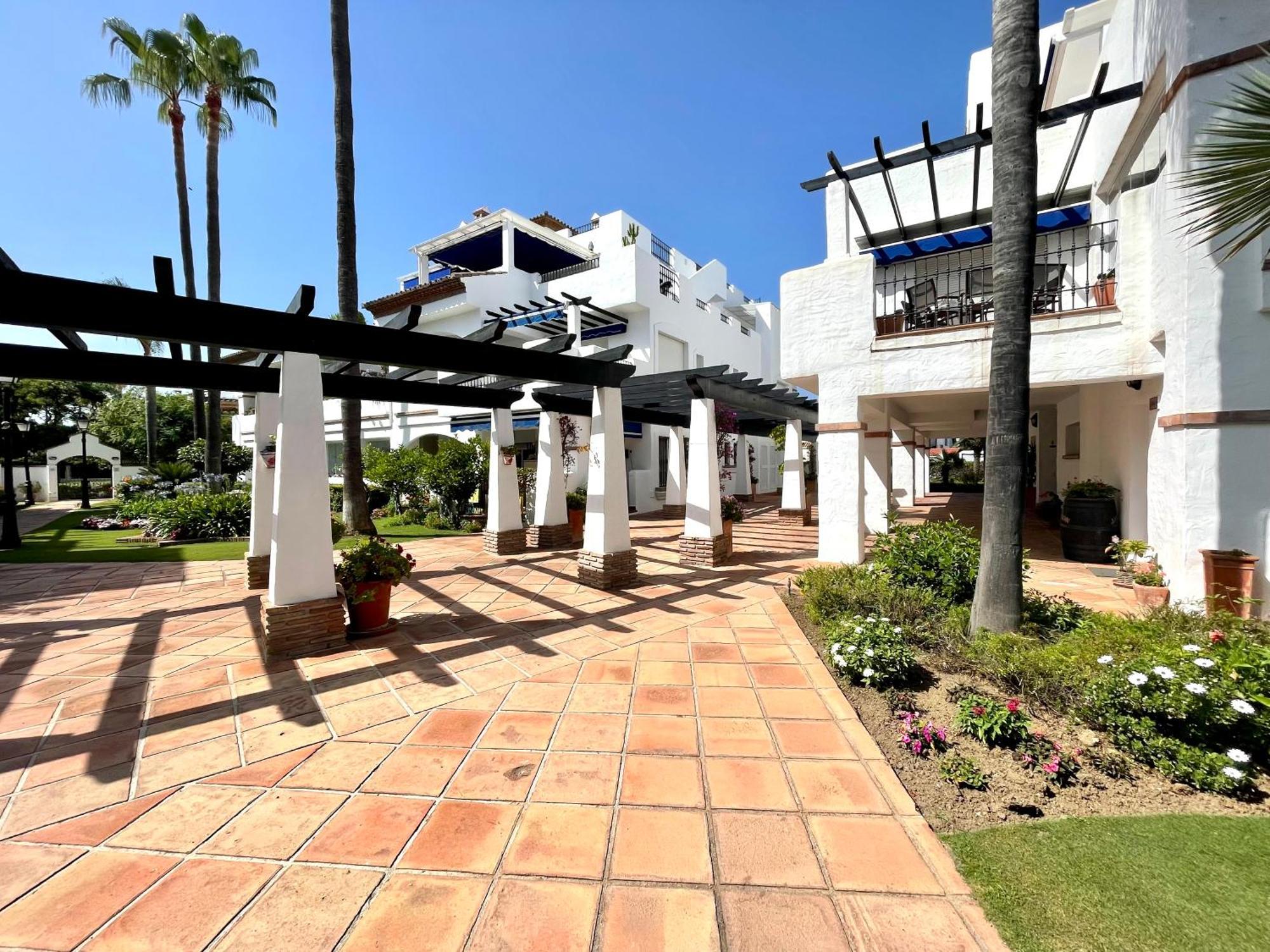 Solguest Apt A 7 Minutos De Puerto Banus 1ª Linea Playa!!! Marbella Exteriör bild